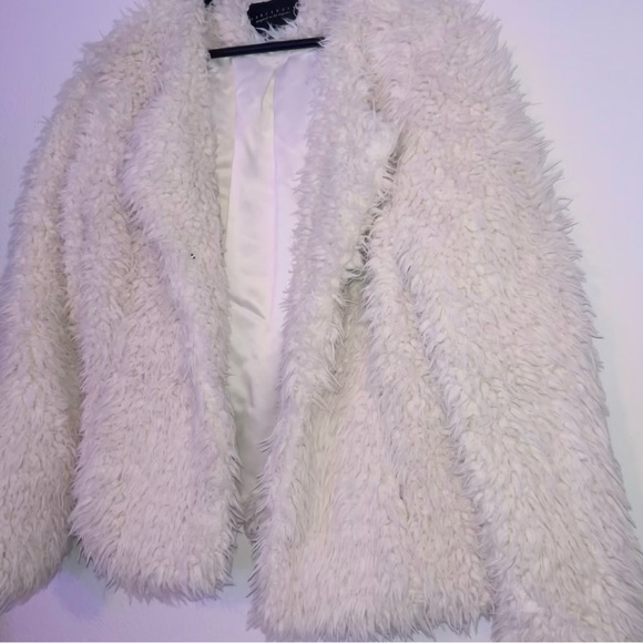 Sanctuary Fluffy White 70’s Style Jacket with Pockets - Picture 7 of 8